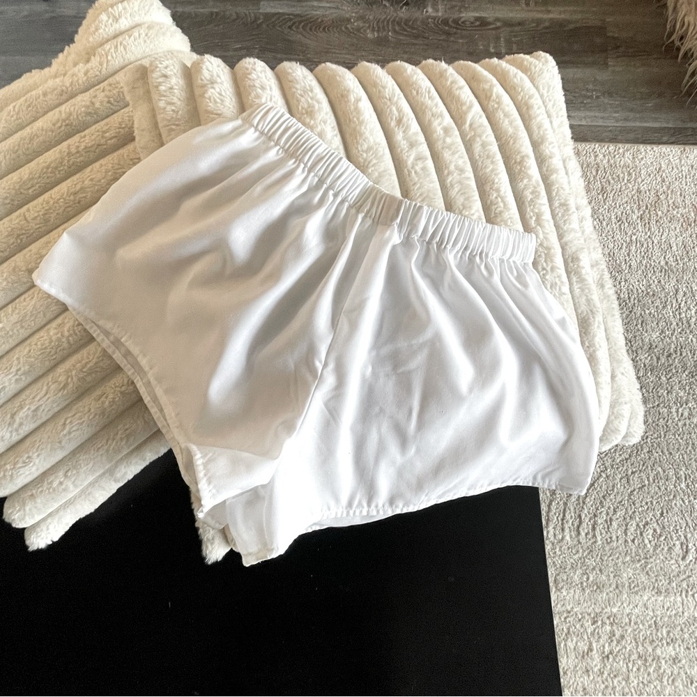 Linen lounge shorts